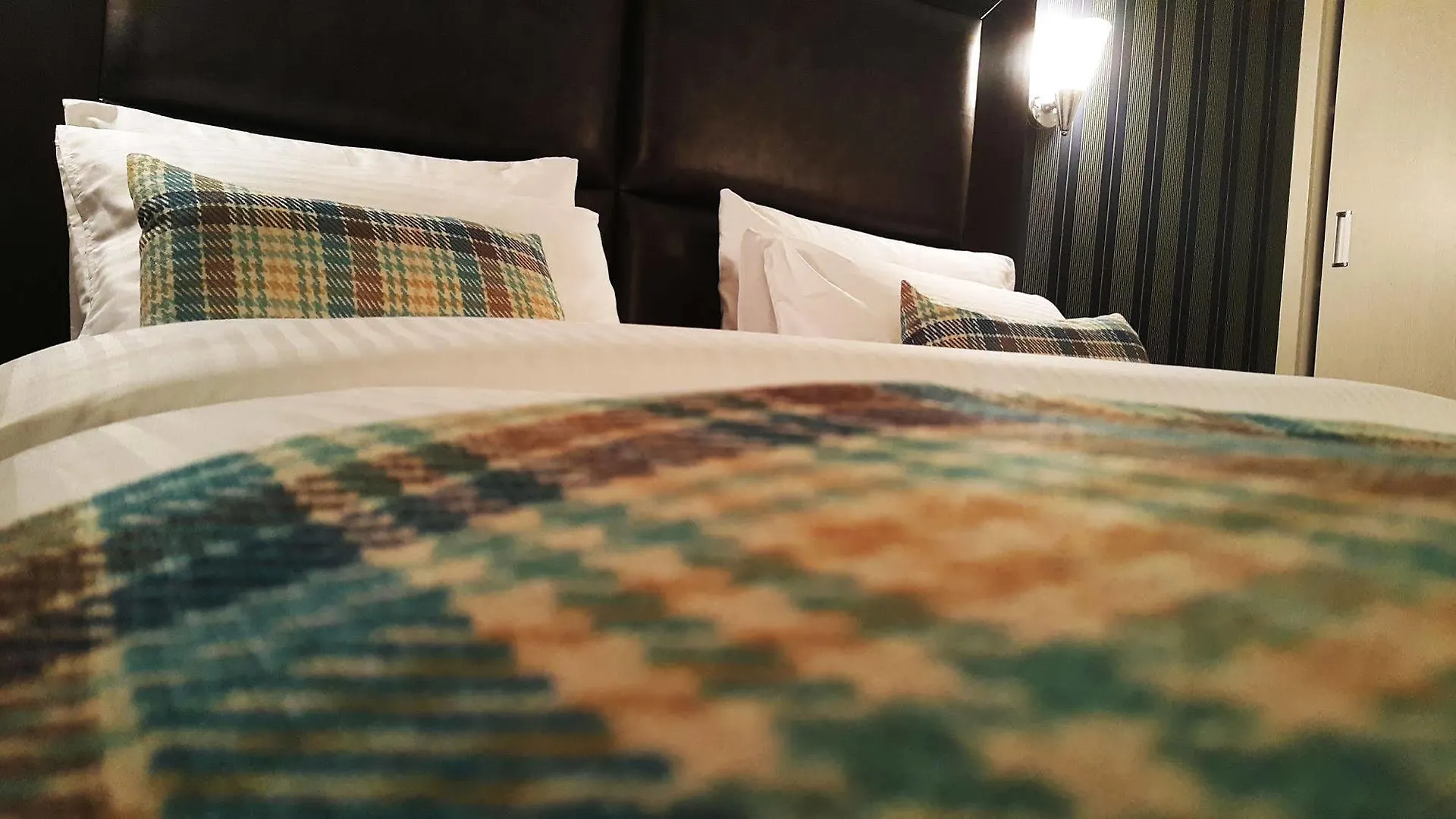 דובאי Al Buraq Hotel איחוד האמירויות הערביות